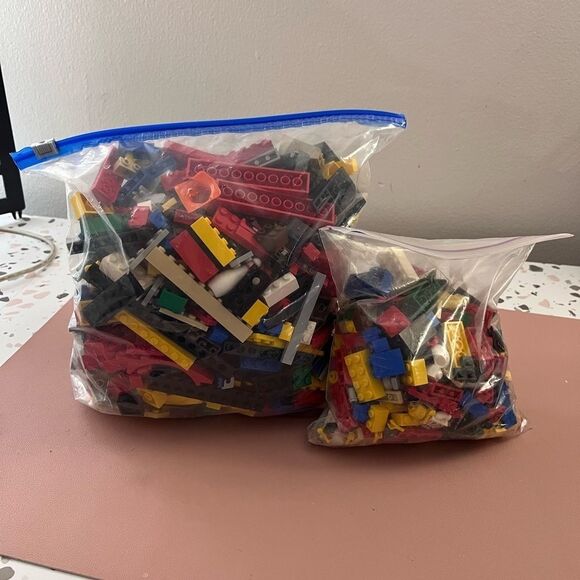 Vintage 90s Assorted Legos 3 lbs - Picture 1 of 2